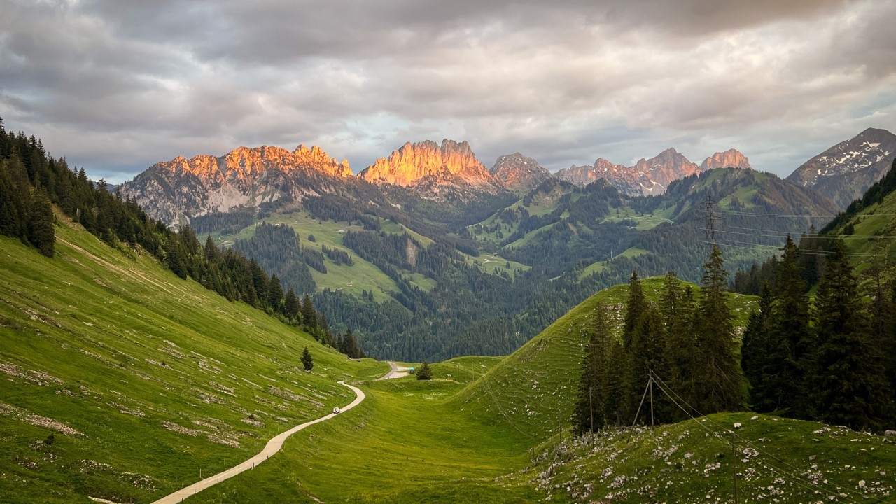 Gastlosen depuis le col des Euschels et le Ritzli Alp-2048x1152