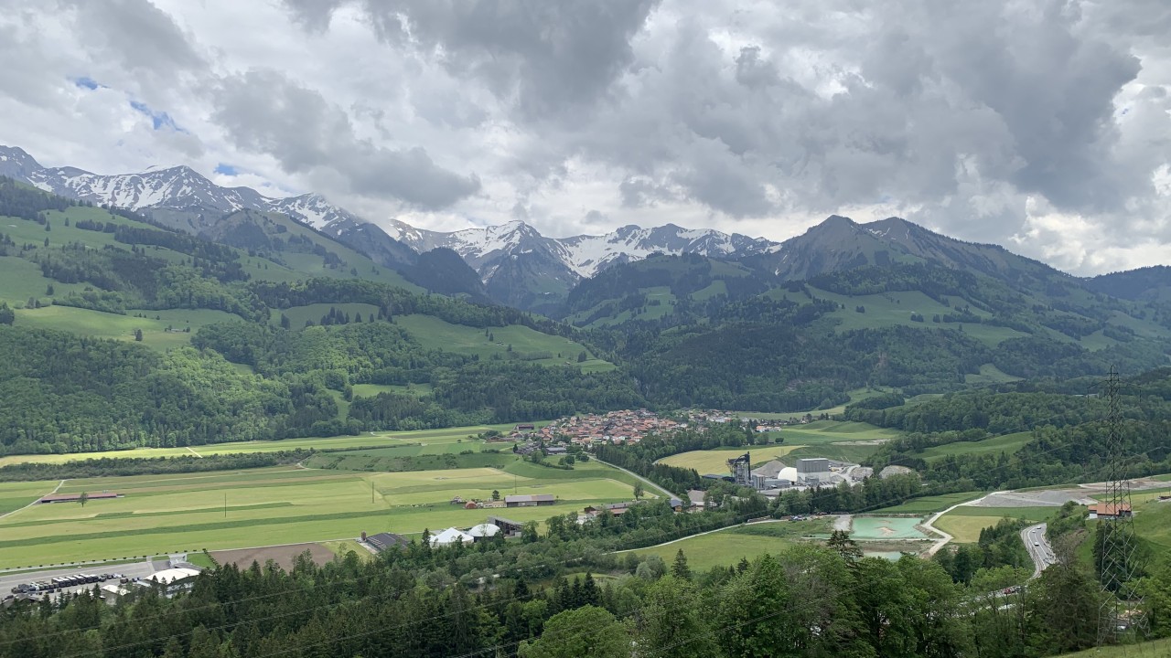 Gruyères-Neirivue_vue Grandvillard-4032x2268