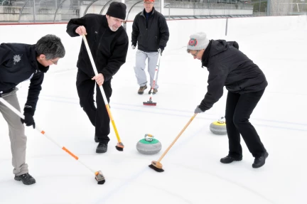 Curling_Chax_10