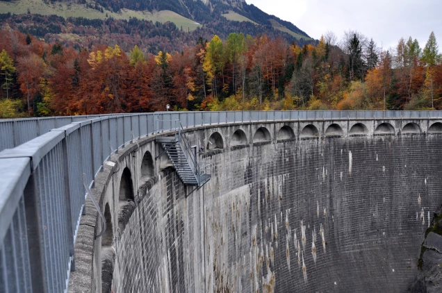 13.CHARMEY_GRUYERES_BARRAGE
