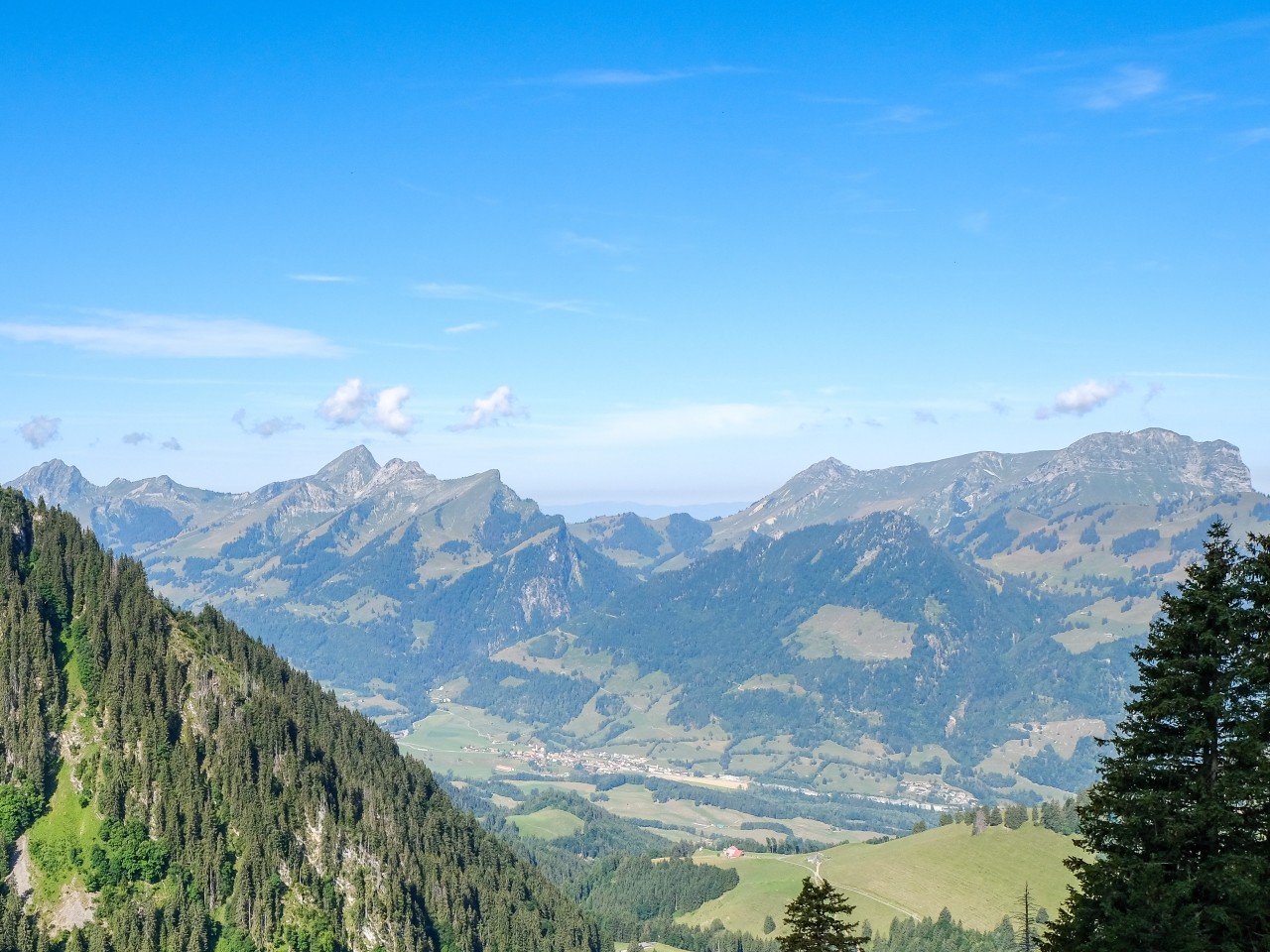 Chaîne du Moléson et de la Dent de Lys-3882x2910